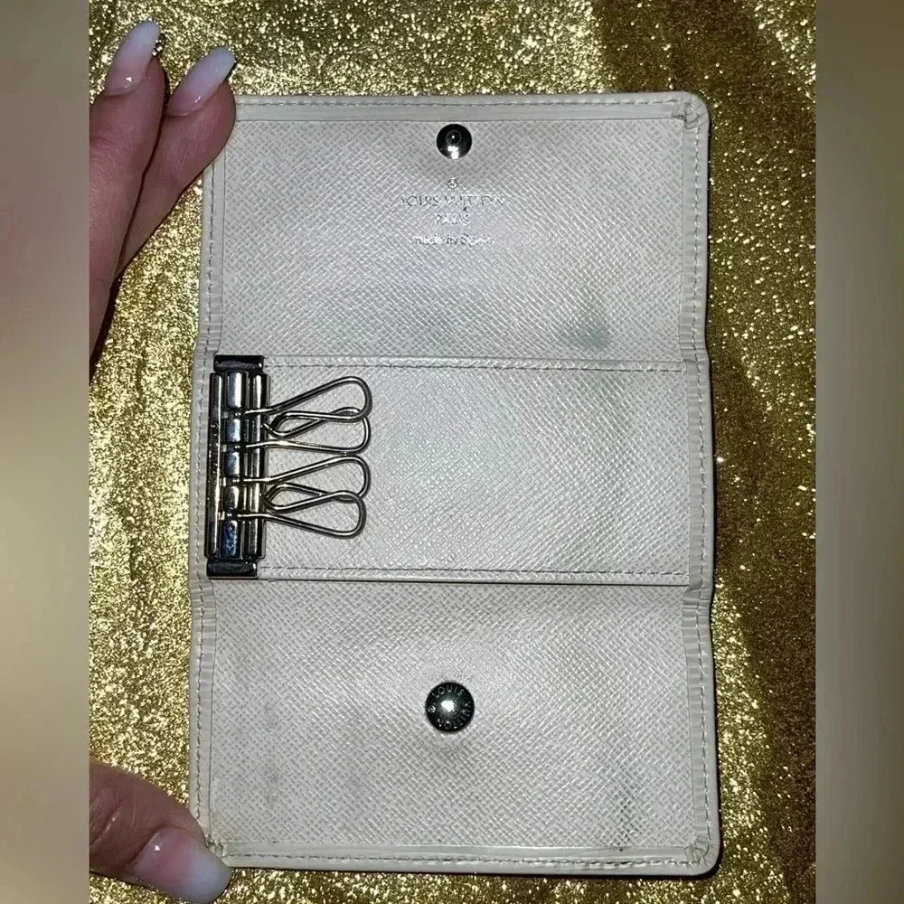 Louis Vuitton White Epi Key Holder